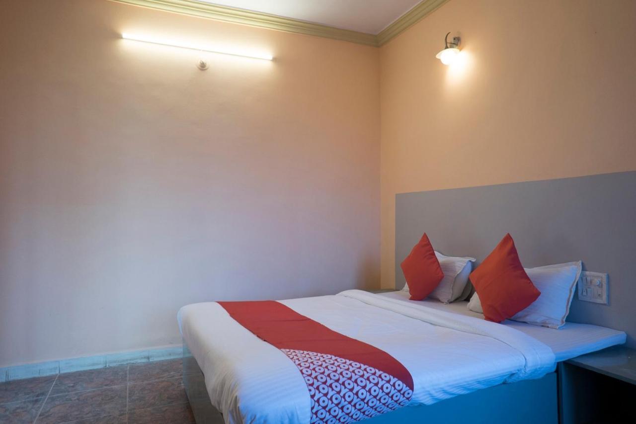 Oyo Flagship 37830 Hotel Aakar International Satara Exterior photo